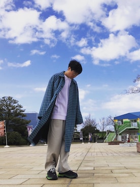 「トリプルS」｜「アイテム（ステンカラーコート）」を使った、Nさん（メンズ・178cm）の春コーディネート