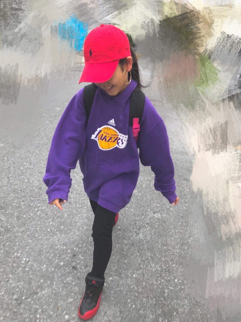 「キッズコーデ、女の子、オーバーサイズ、HIPHOP、8歳、kids、同伴出勤、キッズダンス、レギンス」｜「POLO RALPH LAURENのアイテム（キャップ、レッド系）」を使った、MiAさん（キッズ・134cm）の春コーディネートの1枚目の写真