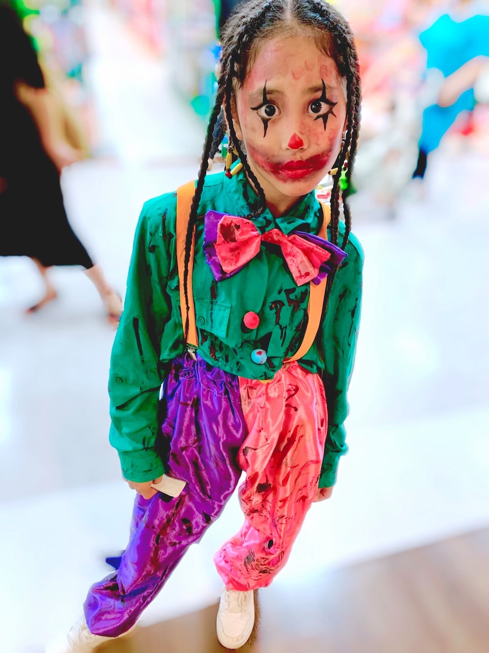 「wearhalloween2019、キッズコーデ、ハロウィン、ハンドメイド、ピエロ、ダンス衣装、halloween、カラフル、10歳」｜「FOREVER 21のアイテム（シャツ/ブラウス、グリーン系）」を使った、MiAさん（キッズ・145cm）の秋コーディネートの1枚目の写真