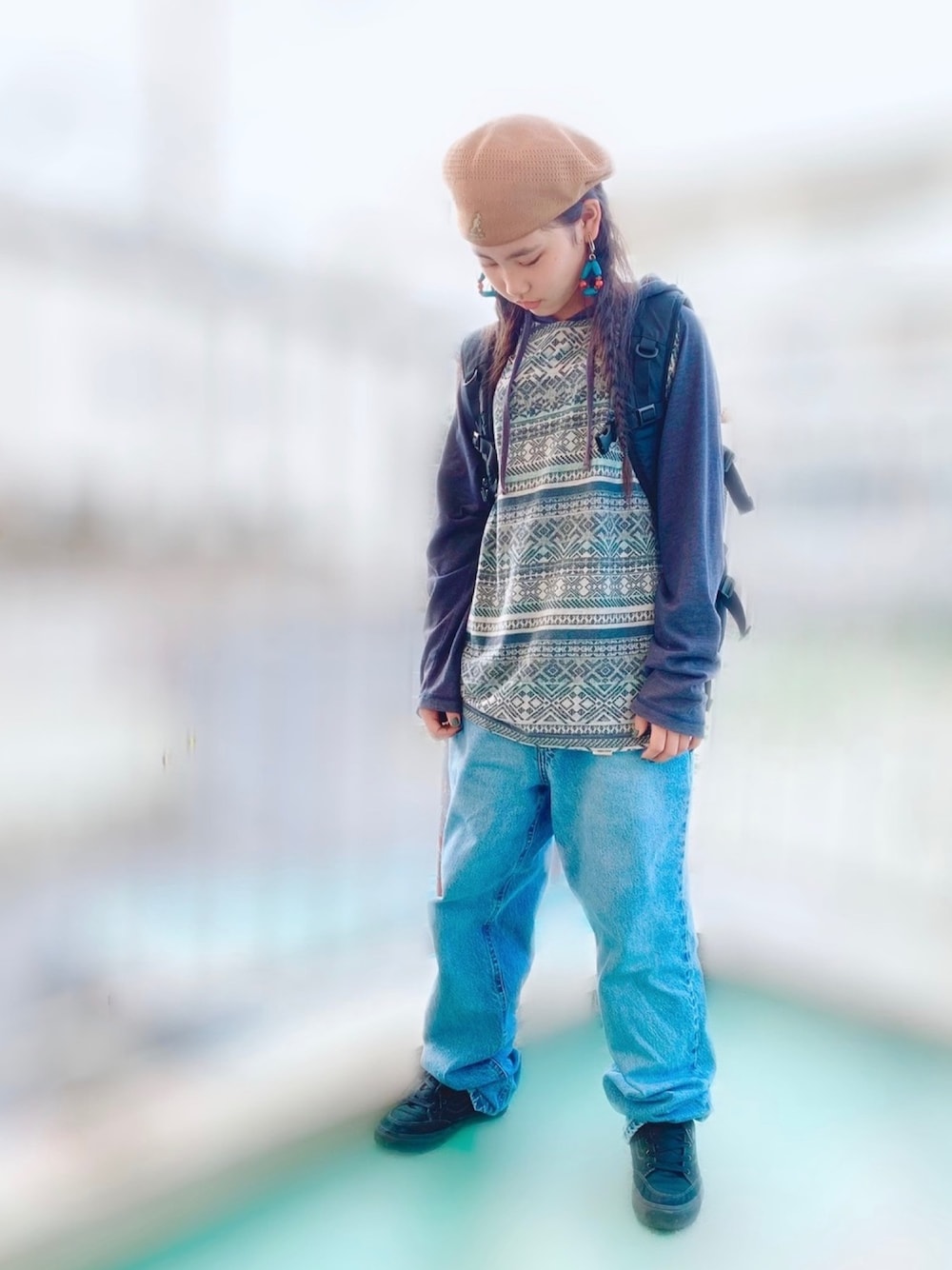 「キッズコーデ、ダボパン、古着、90’s、HIPHOP、ハンチング、キッズダンス、10歳、おさげ、フリマ」｜「KANGOLの【KANGOL】Tropic 504 Ventair/【カンゴール】トロピック 504 ベントエアー（ハンチング/ベレー帽、ベージュ系）」を使った、MiAさん（キッズ・148cm）の冬コーディネートの1枚目の写真