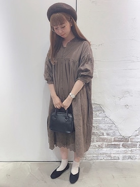 「スカラップ」｜「アイテム（パンプス）」を使った、はな𓃻さん（レディース・162cm）の秋コーディネート