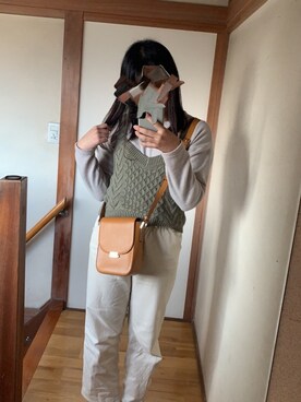 「tiptop（ティップトップ）のアイテム（デニムパンツ、ホワイト系）」を使った、まみさん（レディース・162cm）の秋コーディネート