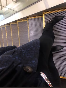 「Jeffrey Campbell（ジェフリーキャンベル）の3連ベルトデザインブーツ（ブーツ、ブラック系）」を使った、nicoさん（レディース）の春コーディネート