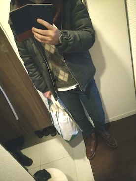 「UNIQLO（ユニクロ）のWOMEN ウルトラストレッチジーンズ（デニムパンツ）」を使った、Jigenさん（メンズ・168cm）の冬コーディネート