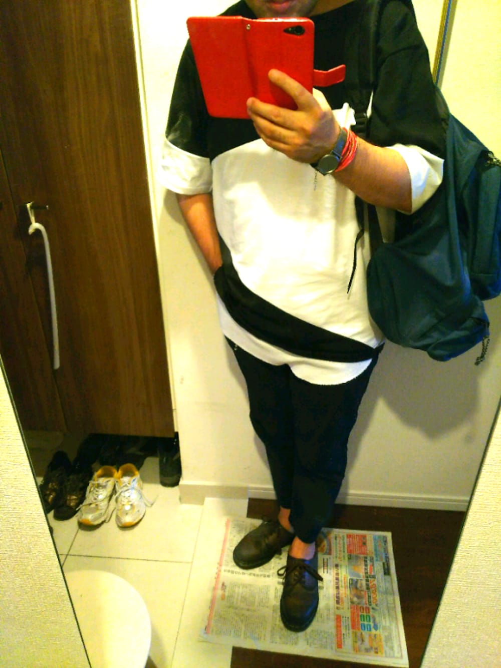 「CASPER JOHN AIVER、Dr.Martens、レイヤードスタイル、リュック、EASTPAK」｜「RAGEBLUEの＜トレンドのロング丈＞ワッフルロングタンクトップ/719684（タンクトップ、ホワイト系）」を使った、Jigenさん（メンズ・168cm）の夏コーディネートの1枚目の写真