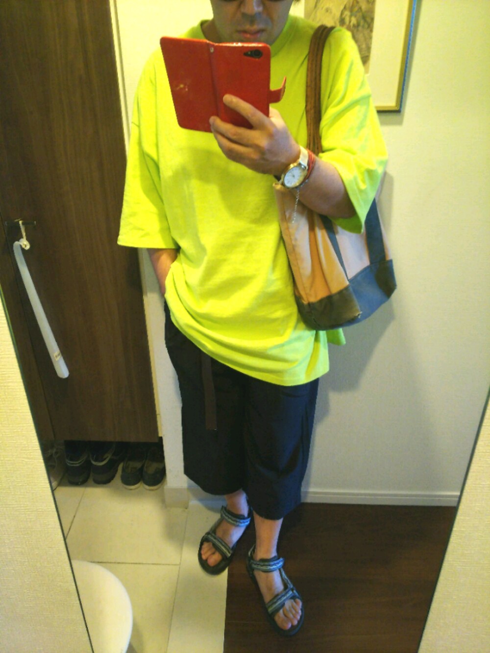 「サングラス、サンダル、teva、CASPER JOHN AIVER、ガチャベルト、LL.Bean、KOMONO.、ブレスレット、夏コーデ、ビッグシルエット」｜「RAGEBLUEのPEガウチョパンツ/793673（その他パンツ、ブラック系）」を使った、Jigenさん（メンズ・168cm）の春コーディネートの1枚目の写真