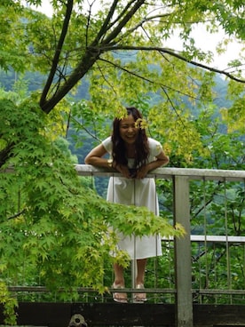 「ロングヘア」｜「アイテム（アナログ腕時計）」を使った、aimi.さん（レディース・147cm）の夏コーディネート