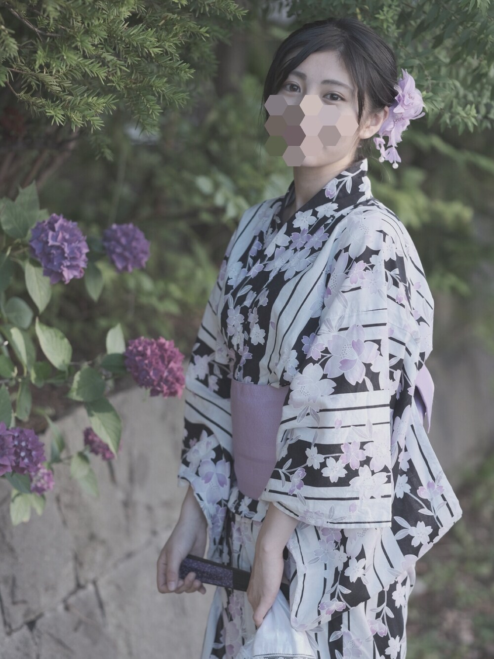 「浴衣、夏祭り、ストライプ、花柄、紫」｜「しまむらのアイテム（浴衣、ホワイト系）」を使った、なつはさん（レディース・152cm）の夏コーディネートの1枚目の写真