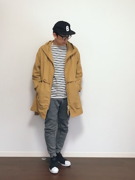 「フードコート」｜「アイテム（キャップ）」を使った、 hinaさん（メンズ・170cm）の春コーディネート