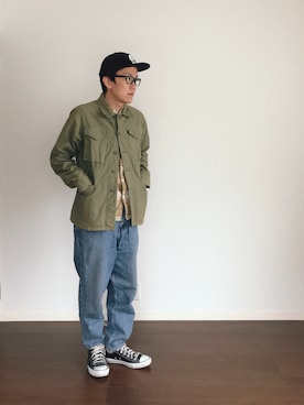 「無地党」｜「アイテム（ミリタリージャケット）」を使った、 hinaさん（メンズ・170cm）の春コーディネート