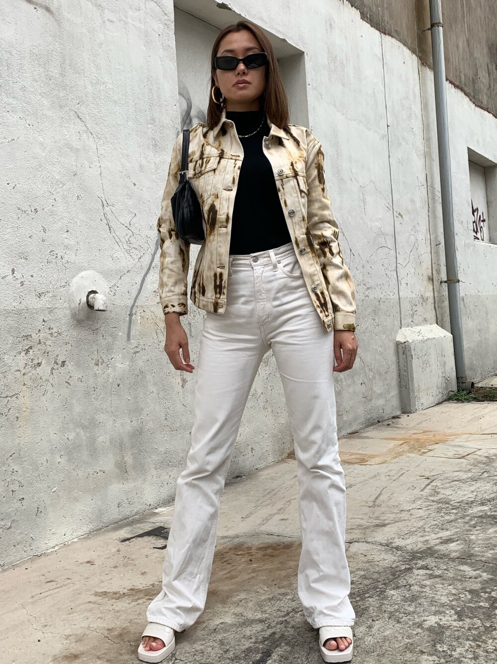 BURBERRYのデニムジャケットを使ったレディース人気ファッション