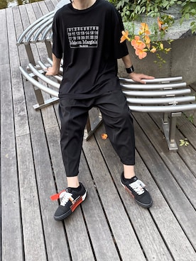 「OFF-WHITE」｜「アイテム（アクセサリー）」を使った、Ryoさん（メンズ・172cm）の秋コーディネート