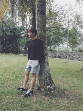 「PULL&BEAR（プルアンドベア）のアイテム（スウェット）」を使った、faridzawgさん（メンズ・170cm）の春コーディネート