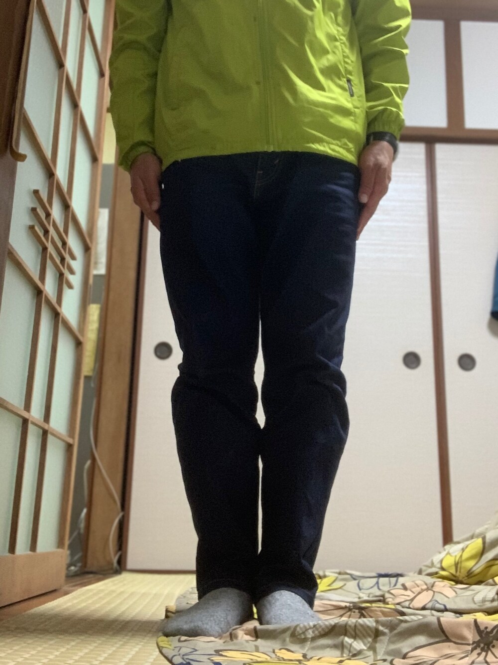 「リーバイス502」｜「Levi'sのアイテム（デニムパンツ、ブルー系）」を使った、りょうすけさん（メンズ・167cm）の春コーディネートの1枚目の写真