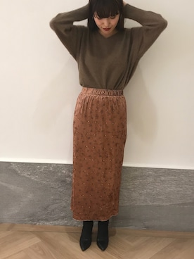 「ベロアスカート」｜「アイテム（その他）」を使った、omori  mihoさん（レディース・162cm）の秋コーディネート