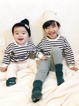 「部屋撮り」｜「アイテム（ニットキャップ/ビーニー）」を使った、Sotaさん（キッズ・100cm）の春コーディネート