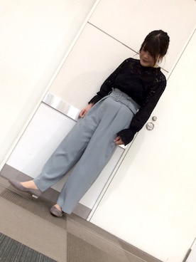 「アイテム（パンプス、グレー系）」を使った、ORiental TRaffic大高さん（レディース・160cm）の春コーディネート