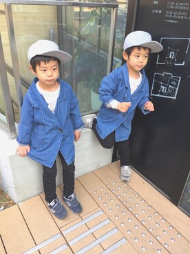 「双子コーデ」｜「アイテム（トレンチコート）」を使った、a@k@mさん（キッズ・110cm）の春コーディネート