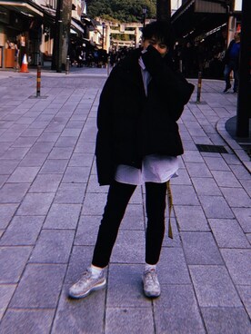 「off white」｜「アイテム（ダウンジャケット/コート）」を使った、しおさん（メンズ・176cm）の冬コーディネート
