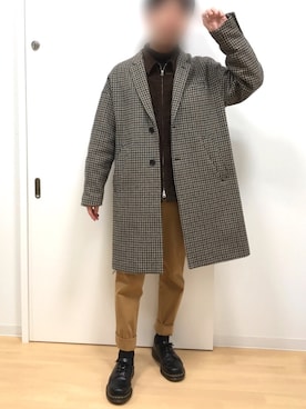 「KATHARINE HAMNETT LONDON （キャサリンハムネットロンドン）のアイテム（チェスターコート）」を使った、Sophさん（メンズ・168cm）の冬コーディネート