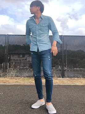「アイテム（スリッポン、シルバー系）」を使った、saekiさん（メンズ・170cm）の秋コーディネート