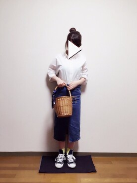 「デニムスカートINスタイル」｜あみさん（レディース・157cm）の春コーディネート