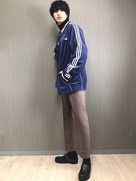 「adidas（アディダス）のアイテム（ジャケット/アウター）」を使った、  風早ゆうたさん（メンズ・184cm）の春コーディネート