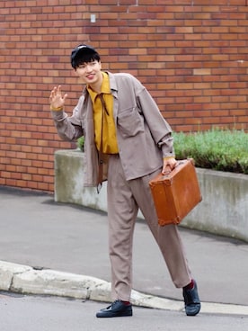 「SLACK FOOTWEAR（スラックフットウェア）のアイテム」を使った、  風早ゆうたさん（メンズ・184cm）の秋コーディネート