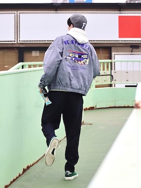 「SLACK FOOTWEAR（スラックフットウェア）のアイテム」を使った、  風早ゆうたさん（メンズ・184cm）の春コーディネート