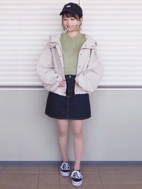「ミニスカート」｜「アイテム（マウンテンパーカー）」を使った、のこさん（レディース・161cm）の春コーディネート