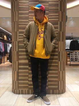 「ノーカラー」｜「アイテム（ダウンジャケット/コート）」を使った、horieさん（メンズ・170cm）の冬コーディネート