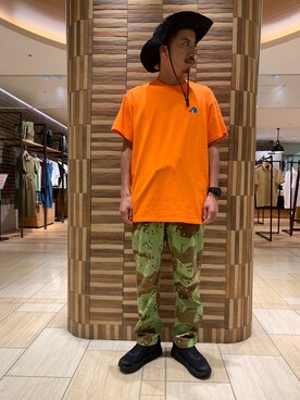 「AlexanderLeeChang（アレキサンダーリーチャン）のアイテム（Tシャツ/カットソー）」を使った、horieさん（メンズ・170cm）の夏コーディネート