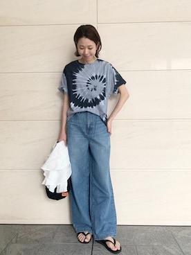 「URBAN RESEARCH DOORS（アーバンリサーチドアーズ）のアイテム（ビーチサンダル）」を使った、オカモトさん（レディース・167cm）の夏コーディネート