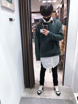 「Right-on（ライトオン）のアイテム（パーカー）」を使った、か い たさん（メンズ・181cm）の秋コーディネート