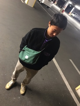 「HELLO CALIF（ハローカリフ）のアイテム」を使った、ジョーさん（メンズ・170cm）の冬コーディネート