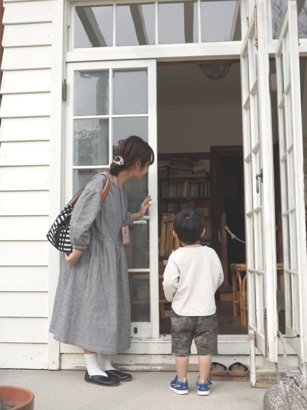 「ワンピース、シンプルコーデ、ナチュラル、モノトーン、ママコーデ」｜「Sunny cloudsのサニークラウズ　ｆｅａｔ．Ｓｈｕｔｔｌｅ　Ｎｏｔｅｓ　ｋａｚｕｍｉと作ったワンピース＜レディース＞（ワンピース、その他）」を使った、boo♡さん（レディース・148cm）の春コーディネートの1枚目の写真