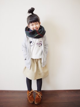 「Minnetonka（ミネトンカ）のアイテム（ブーツ）」を使った、花音さん（キッズ・100cm）の冬コーディネート