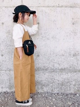 「BRANSHES（ブランシェス）のアイテム（オールインワン・サロペット）」を使った、花音さん（キッズ・110cm）の春コーディネート