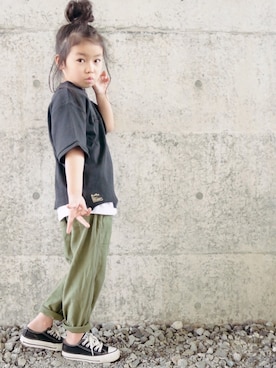 「RADCHAP（ラッドチャップ）のアイテム（トップス）」を使った、花音さん（キッズ・110cm）の春コーディネート