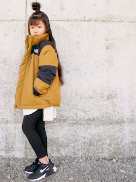「JEANASIS（ジーナシス）のアイテム」を使った、花音さん（キッズ・110cm）の秋コーディネート