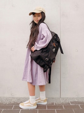 「Dickies（ディッキーズ）のアイテム」を使った、花音さん（キッズ・120cm）の春コーディネート