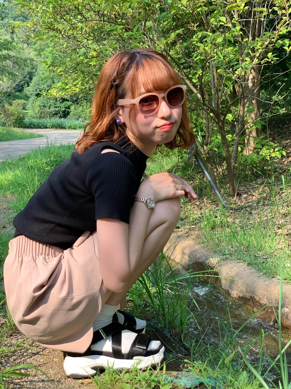「3coinsのアイテム（サングラス、ピンク系）」を使った、和歌さん（レディース・160cm）の夏コーディネートの1枚目の写真