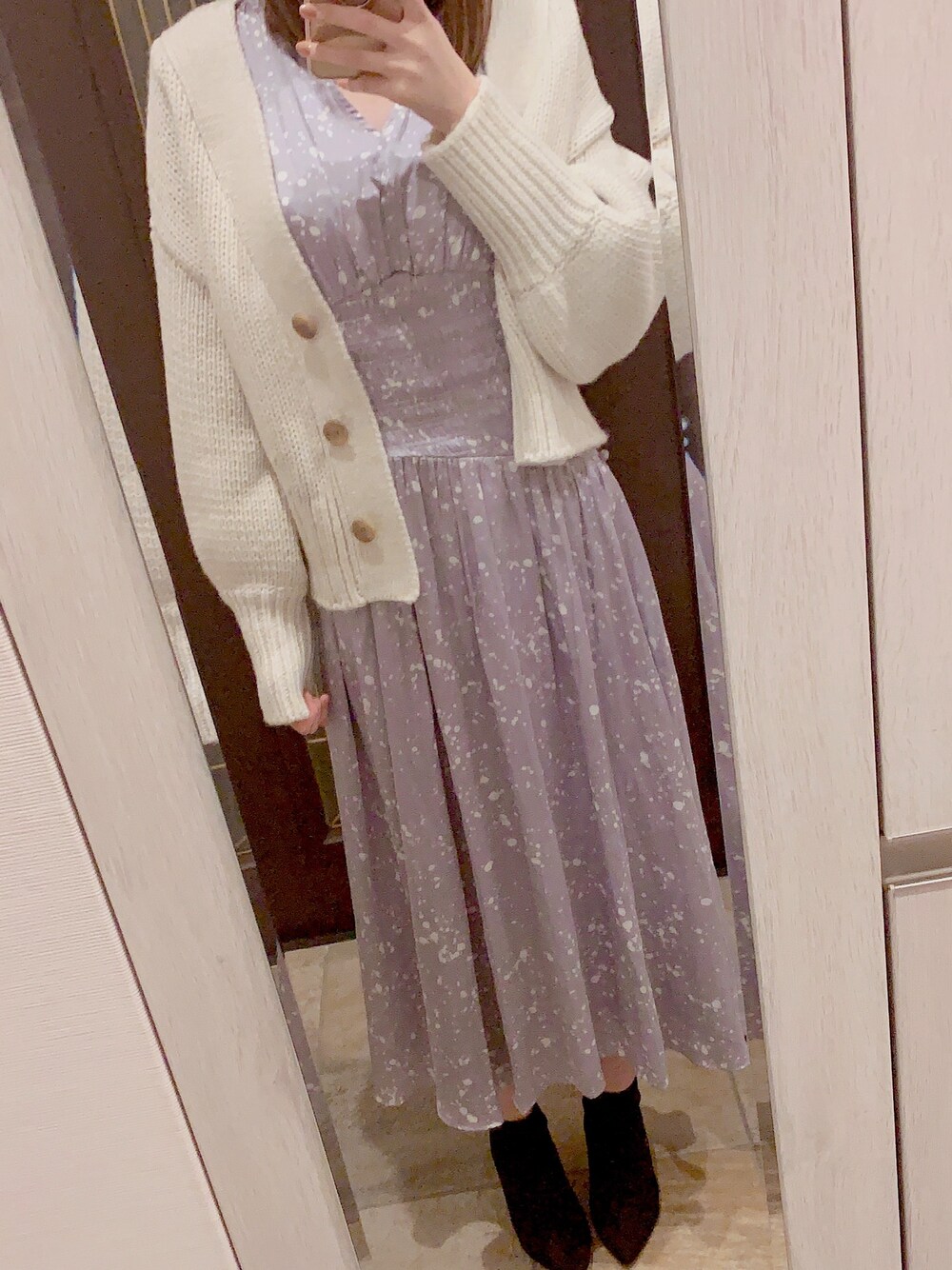 「FRAY I.Dのランダムドットプリントワンピース（ワンピース、ブルー系）」を使った、mmmさん（レディース・165cm）の冬コーディネートの1枚目の写真