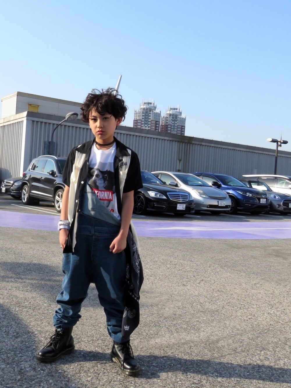 「キッズファッション、キッズ、男の子、Dr.Martens、ＢＬＯＣ、ROLLERS」｜「BLOCのアイテム（チョーカー、ブラック系）」を使った、◍●⌄̈⃝KAIRIꙬ꙳●◍さん（キッズ・140cm）の春コーディネートの1枚目の写真