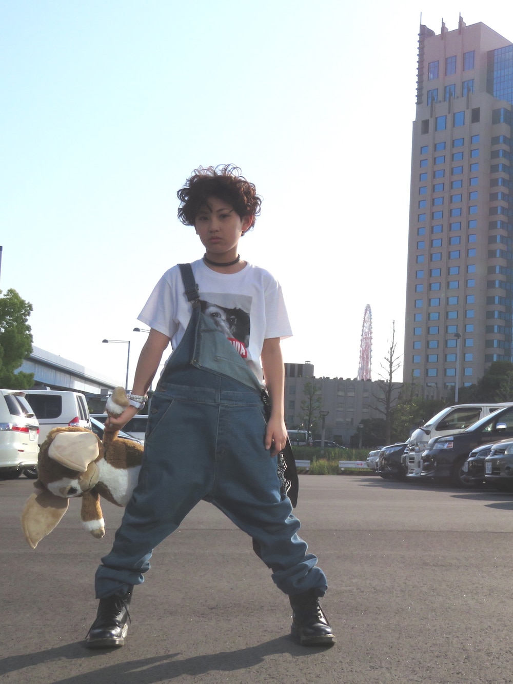 「キッズファッション、メンズライク、男の子、キッズ、ＢＬＯＣ、サロペット、ギズモ、グレムリン、Dr.Martens」｜「BLOCのアイテム（Tシャツ/カットソー、ホワイト系）」を使った、◍●⌄̈⃝KAIRIꙬ꙳●◍さん（キッズ・140cm）の春コーディネートの1枚目の写真