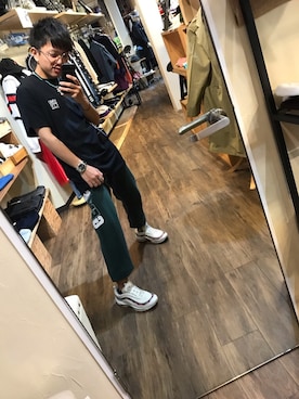 「UNDEFEATED （アンディフィーテッド）のアイテム（Tシャツ/カットソー）」を使った、Heroさん（メンズ・163cm）の秋コーディネート