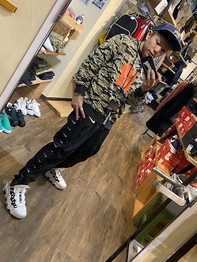 「UNDEFEATED （アンディフィーテッド）のアイテム（財布/小物）」を使った、Heroさん（メンズ・163cm）の冬コーディネート