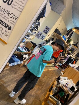 GUのアイテムを使った「マークゴンザレス」の人気ファッション