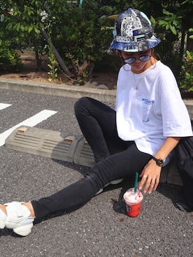 ニューエラ ペイズリー柄バケットハット を使った人気ファッションコーディネート Wear