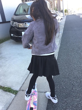 「アイテム（ライダースジャケット、グレー系）」を使った、®️さん（キッズ・125cm）の春コーディネート